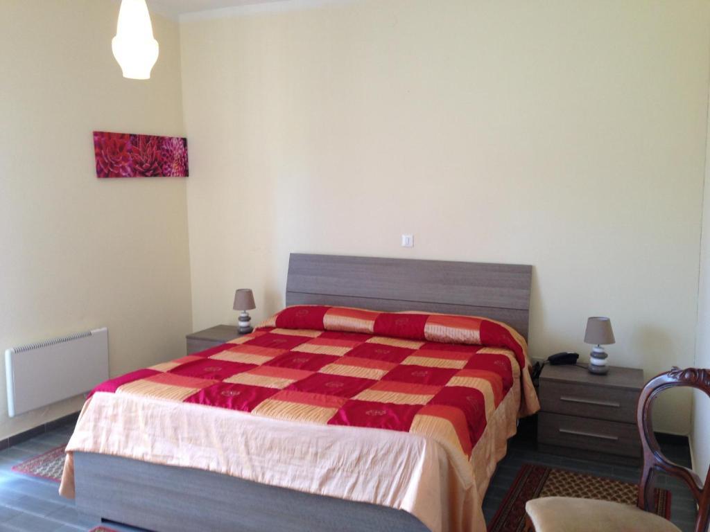 Hotel Serena Spiazzi Di Caprino Zimmer foto
